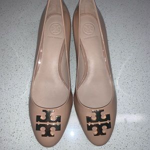 Tory Burch Nude Patent Heels Sz 7.5